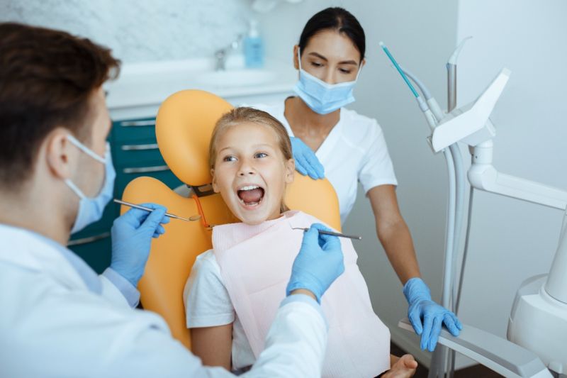 Odontopediatria: 5 dicas para cirurgiões-dentistas que atendem sozinhos nos consultórios